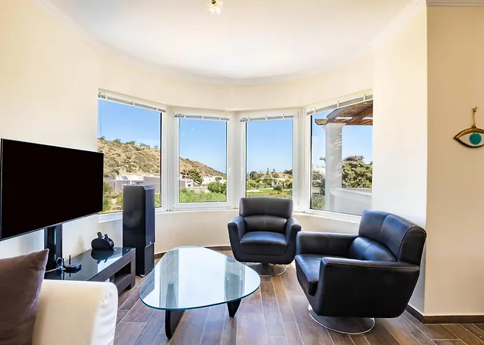 Zetes Luxury * كارباثوس